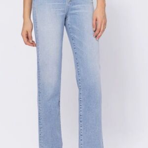 TRACEY SUPER LIGHT WASH CLEAN CROPPED STRAIGHT JEAN